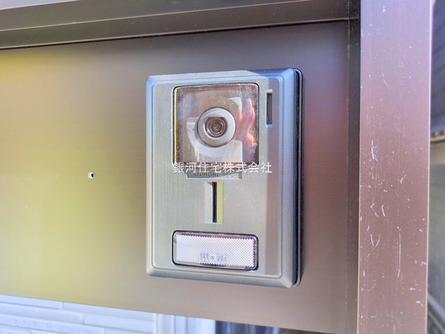 G00381732 東京都足立区佐野２丁目 新築一戸建て 4490万円 土地面積60.40m² (約18.27坪) 建物面積100.63m² (約30.44坪) 築年月2025年10月(築１年以内)【外観8】