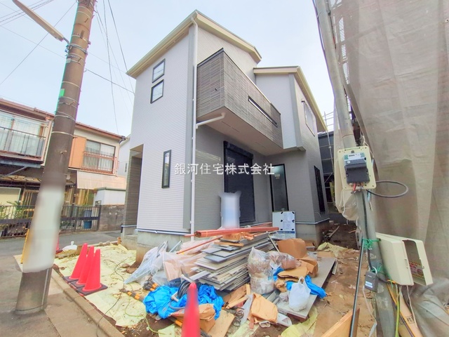 G00383309 東京都練馬区下石神井５丁目 新築一戸建て 7090万円 土地面積88.50m² (約26.77坪) 建物面積89.11m² (約26.95坪) 間取り４ＬＤＫ 築年月2025年11月(築１年以内)【外観7】