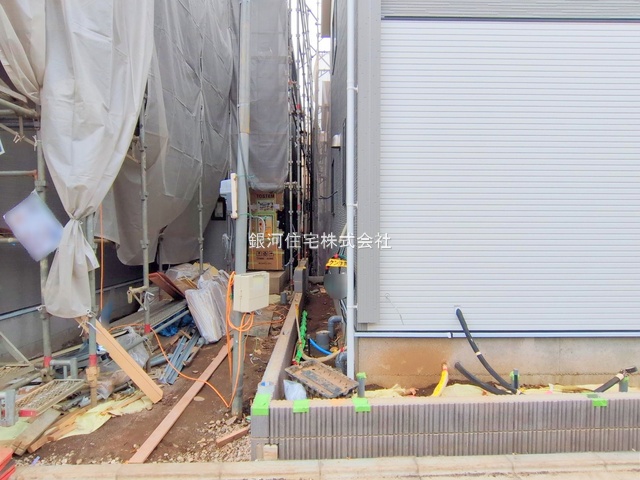 G00383309 東京都練馬区下石神井５丁目 新築一戸建て 7090万円 土地面積88.50m² (約26.77坪) 建物面積89.11m² (約26.95坪) 間取り４ＬＤＫ 築年月2025年11月(築１年以内)【外観17】