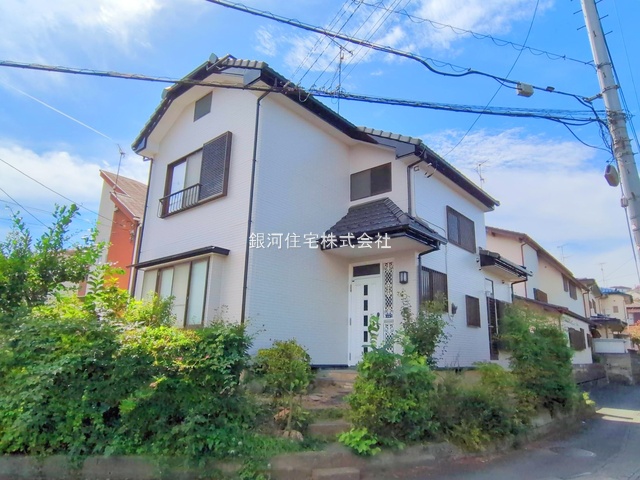 G00384133 東京都町田市高ヶ坂５丁目 中古一戸建て 2780万円 土地面積127.41m² (約38.54坪) 建物面積101.86m² (約30.81坪) 間取り４ＤＫ 築年月1998年01月(築27年)