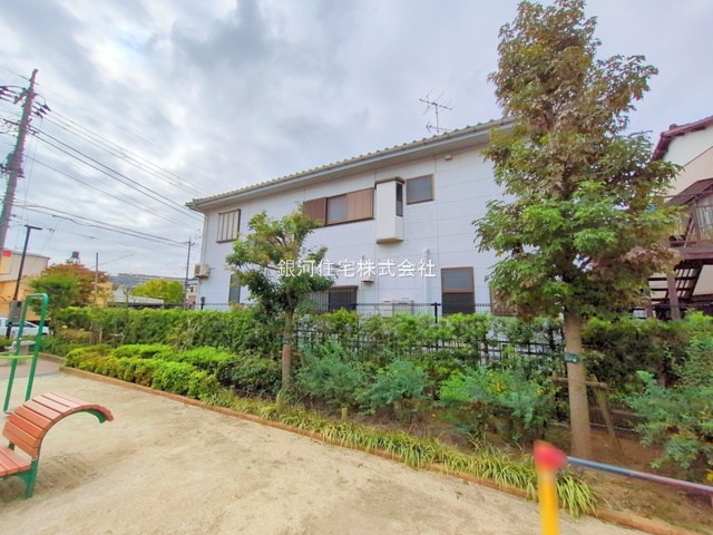 G00384205 東京都江戸川区篠崎町４丁目 中古一戸建て 6480万円 土地面積160.01m² (約48.40坪) 建物面積129.42m² (約39.14坪) 間取り５ＬＤＫ 築年月1995年01月(築30年)【外観5】