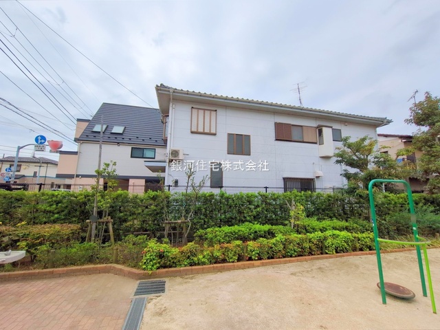 G00384205 東京都江戸川区篠崎町４丁目 中古一戸建て 6480万円 土地面積160.01m² (約48.40坪) 建物面積129.42m² (約39.14坪) 間取り５ＬＤＫ 築年月1995年01月(築30年)【外観7】