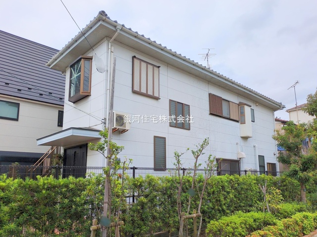 G00384205 東京都江戸川区篠崎町４丁目 中古一戸建て 6480万円 土地面積160.01m² (約48.40坪) 建物面積129.42m² (約39.14坪) 間取り５ＬＤＫ 築年月1995年01月(築30年)【外観8】