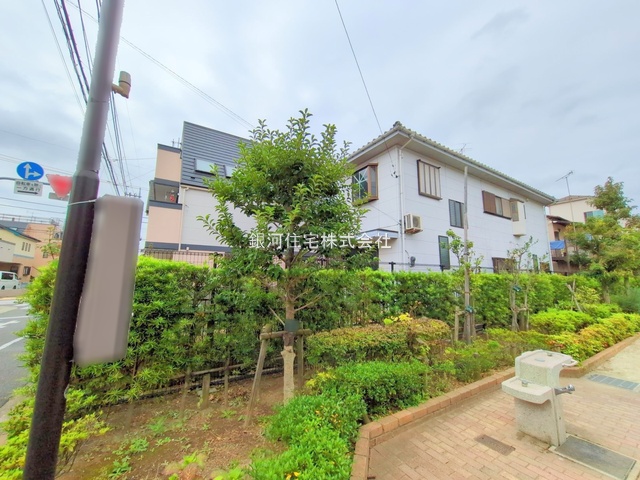 G00384205 東京都江戸川区篠崎町４丁目 中古一戸建て 6480万円 土地面積160.01m² (約48.40坪) 建物面積129.42m² (約39.14坪) 間取り５ＬＤＫ 築年月1995年01月(築30年)【外観9】