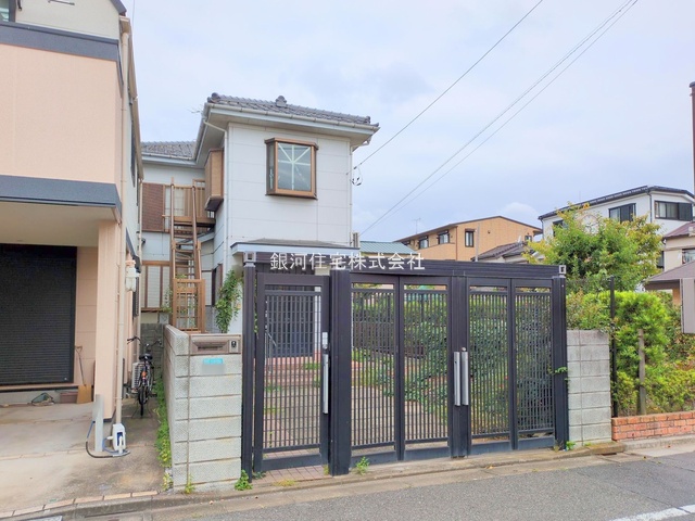 G00384205 東京都江戸川区篠崎町４丁目 中古一戸建て 6480万円 土地面積160.01m² (約48.40坪) 建物面積129.42m² (約39.14坪) 間取り５ＬＤＫ 築年月1995年01月(築30年)【外観13】