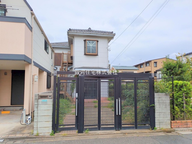G00384205 東京都江戸川区篠崎町４丁目 中古一戸建て 6480万円 土地面積160.01m² (約48.40坪) 建物面積129.42m² (約39.14坪) 間取り５ＬＤＫ 築年月1995年01月(築30年)【外観14】