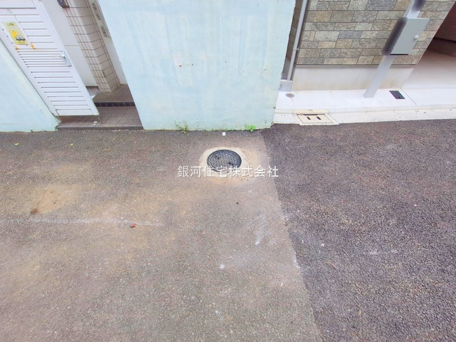 G00384231 東京都北区中十条３丁目 新築一戸建て 9488万円 土地面積74.61m² (約22.56坪) 建物面積132.31m² (約40.02坪) 間取り２ＳＬＤＫ 築年月2025年12月【外観11】