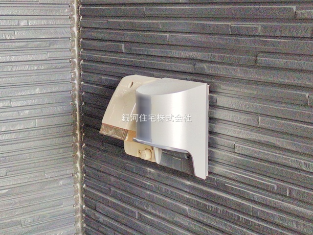 G00384231 東京都北区中十条３丁目 新築一戸建て 9488万円 土地面積74.61m² (約22.56坪) 建物面積132.31m² (約40.02坪) 間取り２ＳＬＤＫ 築年月2025年12月【外観18】