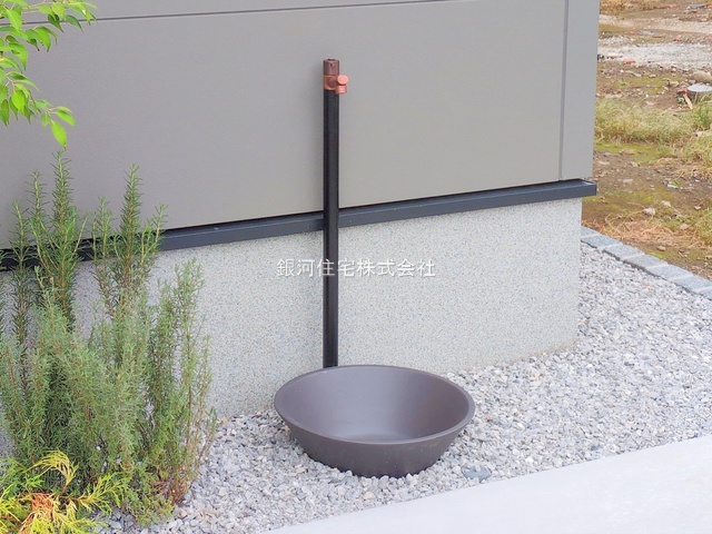 G00384250 東京都世田谷区上馬５丁目 新築一戸建て 1億4990万円 土地面積110.01m² (約33.27坪) 建物面積110.24m² (約33.34坪) 間取り３ＳＬＤＫ 築年月2025年09月(築１年以内)【外観6】