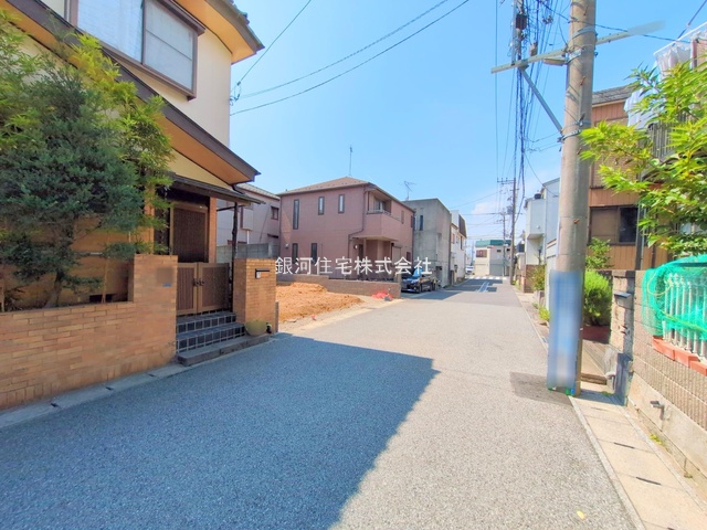 G00384269 千葉県千葉市稲毛区小仲台９丁目 新築一戸建て 4890万円 土地面積90.78m² (約27.46坪) 建物面積100.23m² (約30.31坪) 間取り４ＬＤＫ 築年月2026年02月【外観12】