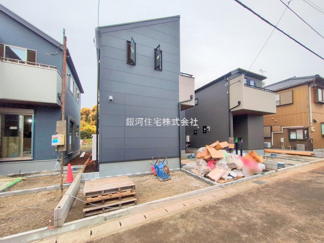 G00384271 千葉県松戸市千駄堀 新築一戸建て 4390万円 土地面積108.68m² (約32.87坪) 建物面積105.30m² (約31.85坪) 間取り４ＬＤＫ 築年月2025年12月【外観2】