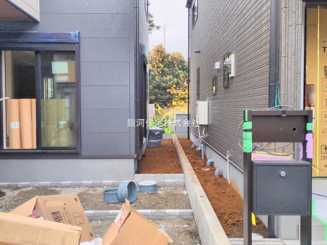 G00384271 千葉県松戸市千駄堀 新築一戸建て 4390万円 土地面積108.68m² (約32.87坪) 建物面積105.30m² (約31.85坪) 間取り４ＬＤＫ 築年月2025年12月【外観6】