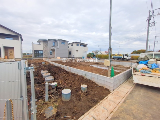 G00384274 千葉県市川市北方町４丁目 新築一戸建て 5499万円 土地面積198.76m² (約60.12坪) 建物面積104.57m² (約31.63坪) 間取り４ＬＤＫ 築年月2025年11月(築１年以内)【外観11】