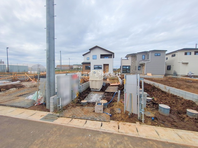 G00384275 千葉県市川市北方町４丁目 新築一戸建て 5399万円 土地面積198.86m² (約60.15坪) 建物面積109.06m² (約32.99坪) 間取り４ＬＤＫ 築年月2025年11月(築１年以内)【外観2】