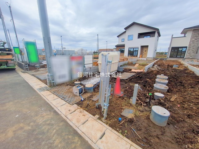 G00384275 千葉県市川市北方町４丁目 新築一戸建て 5399万円 土地面積198.86m² (約60.15坪) 建物面積109.06m² (約32.99坪) 間取り４ＬＤＫ 築年月2025年11月(築１年以内)【外観15】