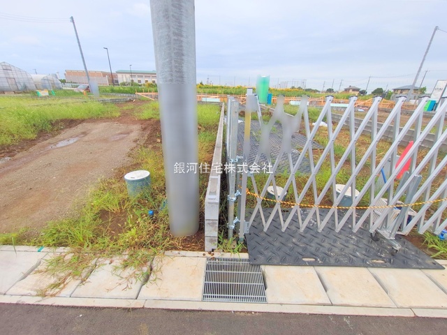 G00384276 千葉県市川市北方町４丁目 新築一戸建て 5899万円 土地面積150.50m² (約45.52坪) 建物面積107.39m² (約32.48坪) 間取り４ＬＤＫ 築年月2026年02月【外観16】