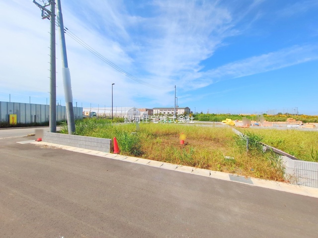 G00384278 千葉県市川市北方町４丁目 新築一戸建て 6299万円 土地面積160.05m² (約48.41坪) 建物面積105.96m² (約32.05坪) 間取り４ＬＤＫ 築年月2026年02月【外観7】
