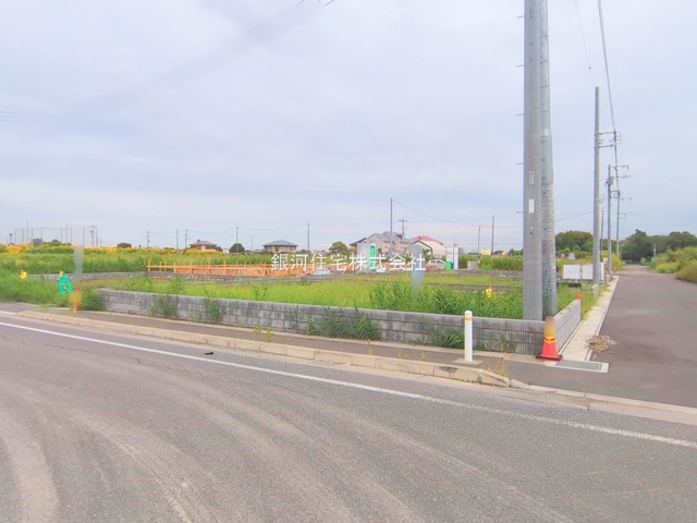 G00384278 千葉県市川市北方町４丁目 新築一戸建て 6299万円 土地面積160.05m² (約48.41坪) 建物面積105.96m² (約32.05坪) 間取り４ＬＤＫ 築年月2026年02月【外観10】