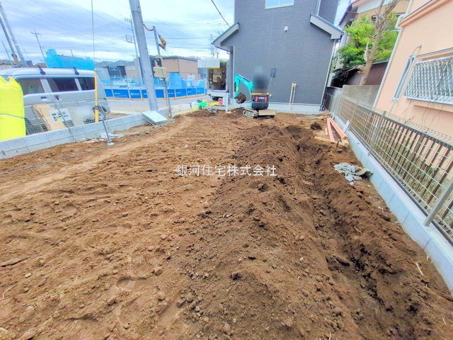 G00384280 埼玉県上尾市大字久保 新築一戸建て 3490万円 土地面積146.77m² (約44.39坪) 建物面積99.36m² (約30.05坪) 間取り４ＬＤＫ 築年月2025年12月【外観12】