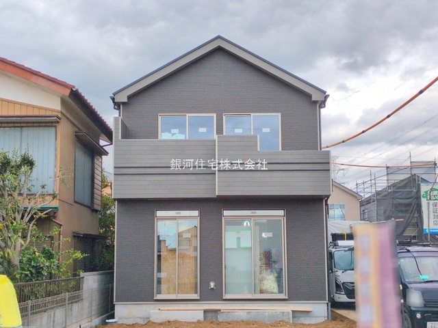 G00384281 埼玉県上尾市大字久保 新築一戸建て 3690万円 土地面積131.70m² (約39.83坪) 建物面積97.71m² (約29.55坪) 間取り４ＬＤＫ 築年月2025年12月【外観17】
