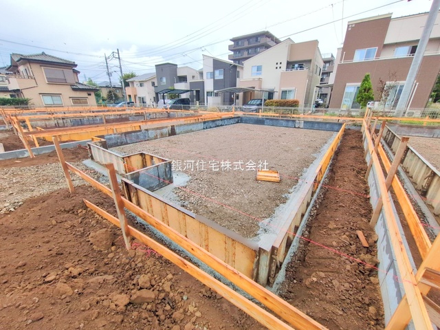 G00384284 埼玉県上尾市大字久保 新築一戸建て 3690万円 土地面積140.02m² (約42.35坪) 建物面積97.50m² (約29.49坪) 間取り４ＬＤＫ 築年月2025年12月【外観10】
