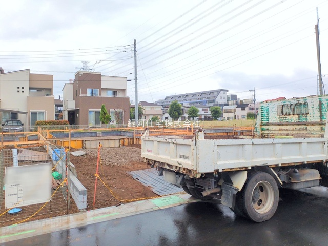 G00384284 埼玉県上尾市大字久保 新築一戸建て 3690万円 土地面積140.02m² (約42.35坪) 建物面積97.50m² (約29.49坪) 間取り４ＬＤＫ 築年月2025年12月【外観11】