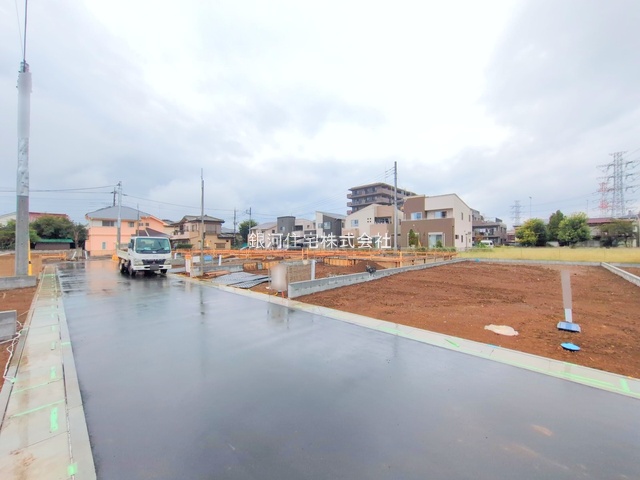 G00384285 埼玉県上尾市大字久保 新築一戸建て 3690万円 土地面積140.03m² (約42.35坪) 建物面積98.74m² (約29.86坪) 間取り４ＬＤＫ 築年月2025年12月【外観12】