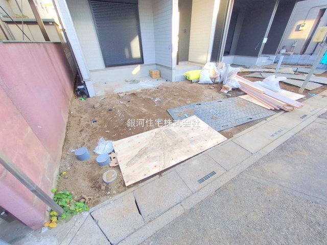 G00384286 埼玉県上尾市二ツ宮 新築一戸建て 3190万円 土地面積82.87m² (約25.06坪) 建物面積88.60m² (約26.80坪) 間取り４ＬＤＫ 築年月2025年12月【外観6】