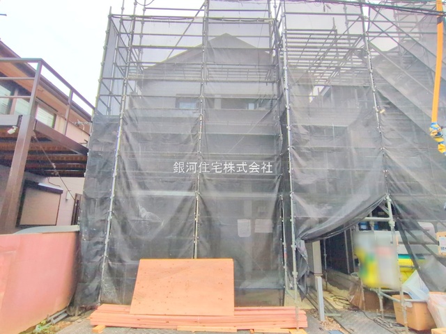 G00384286 埼玉県上尾市二ツ宮 新築一戸建て 3190万円 土地面積82.87m² (約25.06坪) 建物面積88.60m² (約26.80坪) 間取り４ＬＤＫ 築年月2025年12月【外観17】