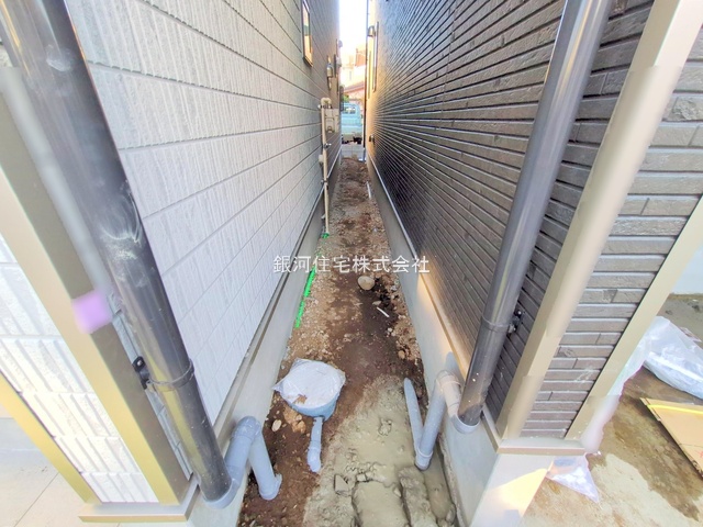 G00384287 埼玉県上尾市二ツ宮 新築一戸建て 3190万円 土地面積82.86m² (約25.06坪) 建物面積88.60m² (約26.80坪) 間取り４ＬＤＫ 築年月2025年12月【外観9】