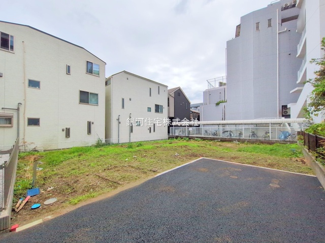 西神奈川３丁目