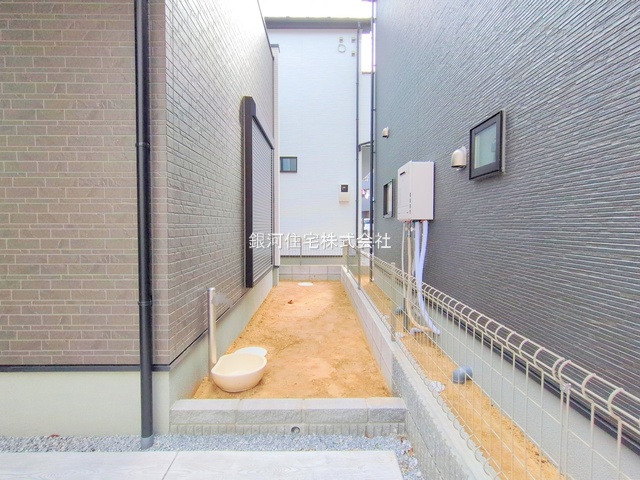 G00384336 千葉県流山市平和台３丁目 新築一戸建て 4680万円 土地面積102.40m² (約30.97坪) 建物面積96.47m² (約29.18坪) 間取り４ＬＤＫ 築年月2025年09月(築１年以内)【外観6】