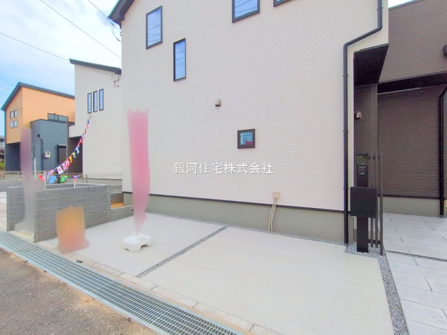 G00384336 千葉県流山市平和台３丁目 新築一戸建て 4680万円 土地面積102.40m² (約30.97坪) 建物面積96.47m² (約29.18坪) 間取り４ＬＤＫ 築年月2025年09月(築１年以内)【外観10】