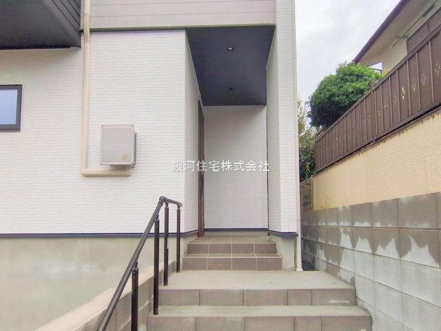 G00384341 千葉県八千代市八千代台南２丁目 新築一戸建て 4690万円 土地面積123.97m² (約37.50坪) 建物面積102.29m² (約30.94坪) 間取り４ＬＤＫ 築年月2025年06月(築１年以内)【外観4】