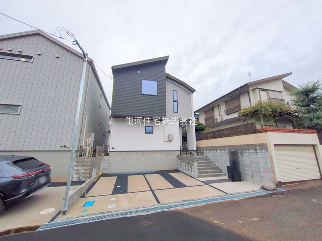 G00384341 千葉県八千代市八千代台南２丁目 新築一戸建て 4690万円 土地面積123.97m² (約37.50坪) 建物面積102.29m² (約30.94坪) 間取り４ＬＤＫ 築年月2025年06月(築１年以内)【外観14】