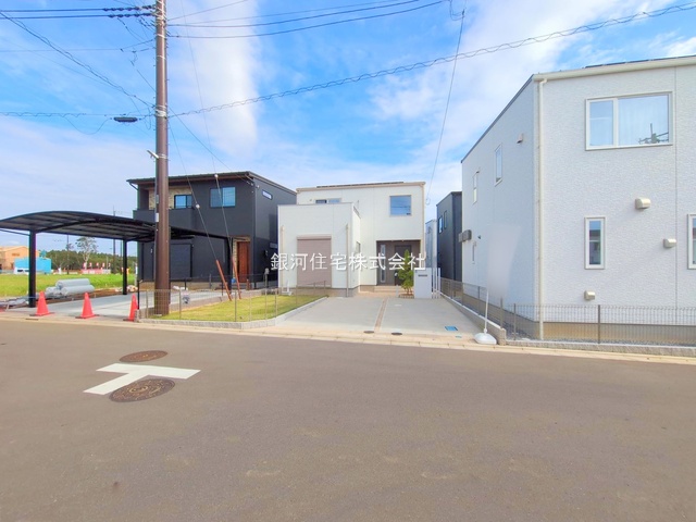 G00384353 千葉県千葉市緑区土気町 新築一戸建て 3980万円 土地面積165.32m² (約50.00坪) 建物面積113.44m² (約34.31坪) 間取り３ＬＤＫ 築年月2025年10月(築１年以内)【外観4】