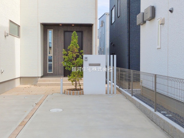 G00384353 千葉県千葉市緑区土気町 新築一戸建て 3980万円 土地面積165.32m² (約50.00坪) 建物面積113.44m² (約34.31坪) 間取り３ＬＤＫ 築年月2025年10月(築１年以内)【外観11】