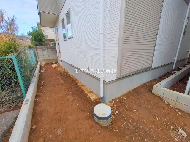 G00384357 千葉県船橋市習志野台５丁目 新築一戸建て 4799万円 土地面積128.06m² (約38.73坪) 建物面積108.88m² (約32.93坪) 間取り４ＬＤＫ 築年月2025年11月(築１年以内)【外観10】