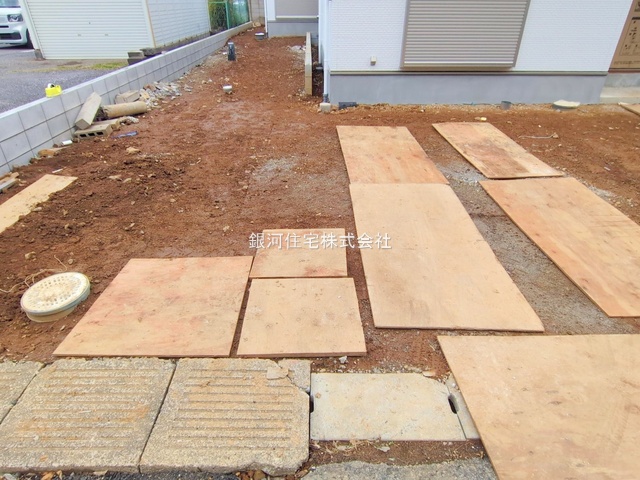 G00384357 千葉県船橋市習志野台５丁目 新築一戸建て 4799万円 土地面積128.06m² (約38.73坪) 建物面積108.88m² (約32.93坪) 間取り４ＬＤＫ 築年月2025年11月(築１年以内)【外観14】