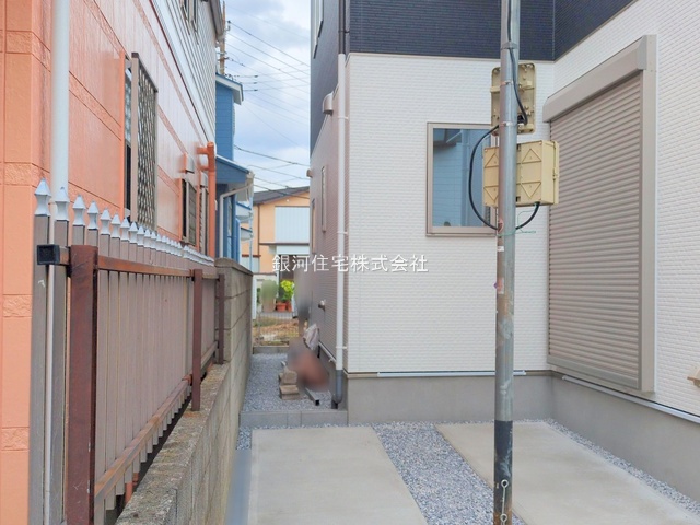 G00384358 千葉県船橋市新高根３丁目 新築一戸建て 4199万円 土地面積106.05m² (約32.08坪) 建物面積106.02m² (約32.07坪) 間取り４ＬＤＫ 築年月2025年10月(築１年以内)【外観9】