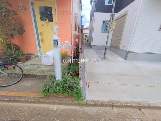 G00384358 千葉県船橋市新高根３丁目 新築一戸建て 4199万円 土地面積106.05m² (約32.08坪) 建物面積106.02m² (約32.07坪) 間取り４ＬＤＫ 築年月2025年10月(築１年以内)【外観10】