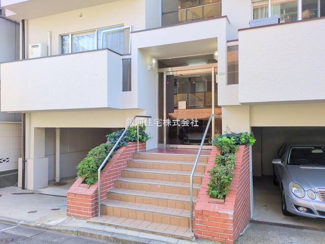 G00384362 東京都文京区本駒込４丁目 中古マンション 3999万円 専有面積58.53m² (約17.70坪) 間取り２ＬＤＫ 所在階4階 築年月1974年11月(築51年)【外観5】