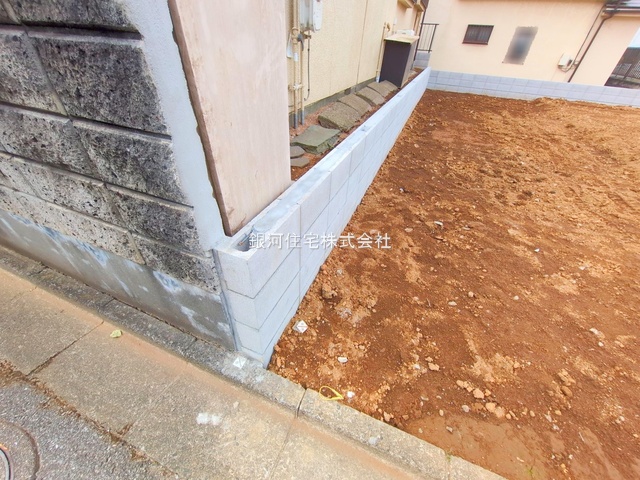 G00384363 千葉県船橋市松が丘１丁目 新築一戸建て 3990万円 土地面積113.77m² (約34.41坪) 建物面積94.39m² (約28.55坪) 間取り４ＬＤＫ 築年月2026年01月【外観16】