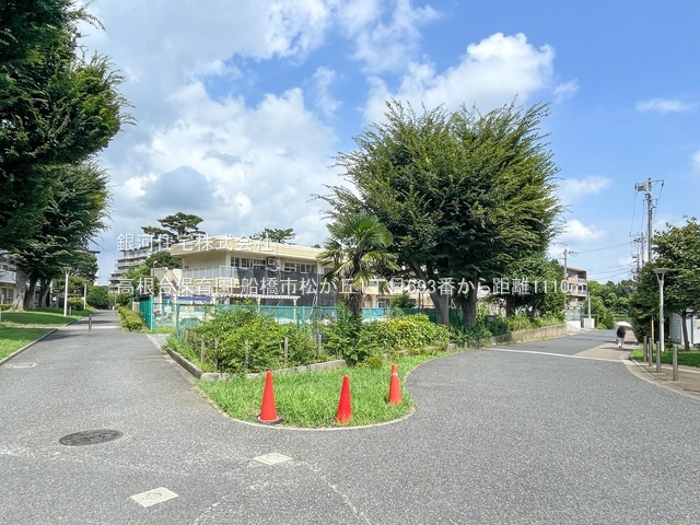 G00384363 千葉県船橋市松が丘１丁目 新築一戸建て 3990万円 土地面積113.77m² (約34.41坪) 建物面積94.39m² (約28.55坪) 間取り４ＬＤＫ 築年月2026年01月【周辺環境】高根台保育園
