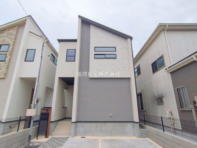 G00384896 千葉県船橋市習志野台６丁目 新築一戸建て 5290万円 土地面積132.35m² (約40.03坪) 建物面積103.65m² (約31.35坪) 間取り３ＬＤＫ 築年月2025年11月(築１年以内)【外観14】