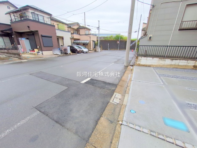 G00385102 埼玉県川口市領家３丁目 新築一戸建て 3899万円 土地面積81.70m² (約24.71坪) 建物面積108.09m² (約32.69坪) 間取り３ＬＤＫ 築年月2025年10月(築１年以内)【外観14】