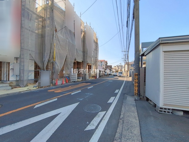 G00385152 神奈川県川崎市宮前区南野川２丁目 新築一戸建て 4480万円 土地面積64.98m² (約19.65坪) 建物面積111.02m² (約33.58坪) 間取り４ＬＤＫ 築年月2026年05月【外観6】