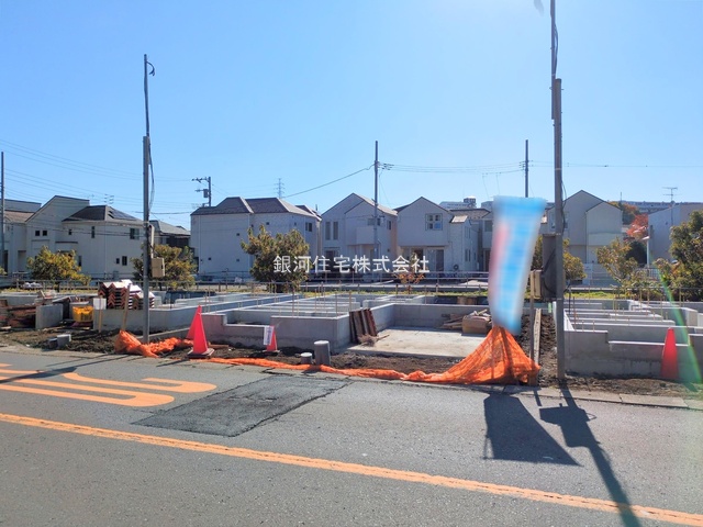 G00385152 神奈川県川崎市宮前区南野川２丁目 新築一戸建て 4480万円 土地面積64.98m² (約19.65坪) 建物面積111.02m² (約33.58坪) 間取り４ＬＤＫ 築年月2026年05月【外観13】