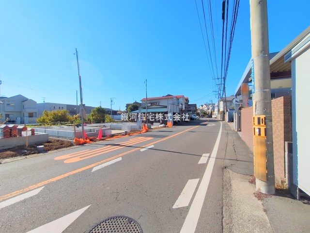 G00385152 神奈川県川崎市宮前区南野川２丁目 新築一戸建て 4480万円 土地面積64.98m² (約19.65坪) 建物面積111.02m² (約33.58坪) 間取り４ＬＤＫ 築年月2026年05月【外観15】