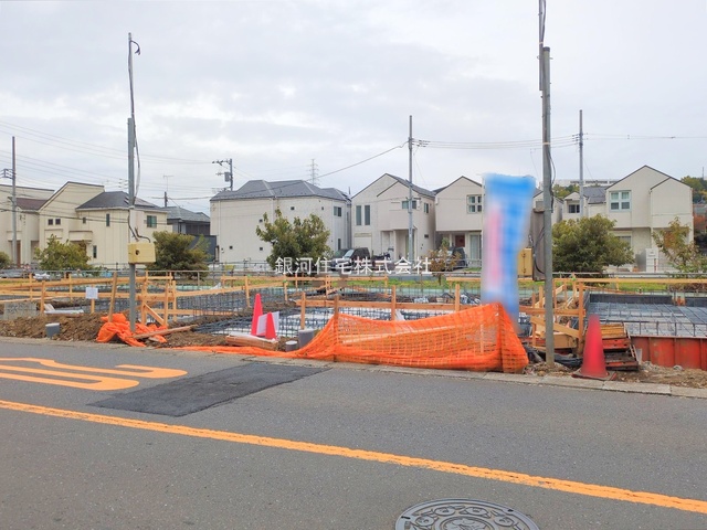 G00385152 神奈川県川崎市宮前区南野川２丁目 新築一戸建て 4480万円 土地面積64.98m² (約19.65坪) 建物面積111.02m² (約33.58坪) 間取り４ＬＤＫ 築年月2026年05月【外観16】